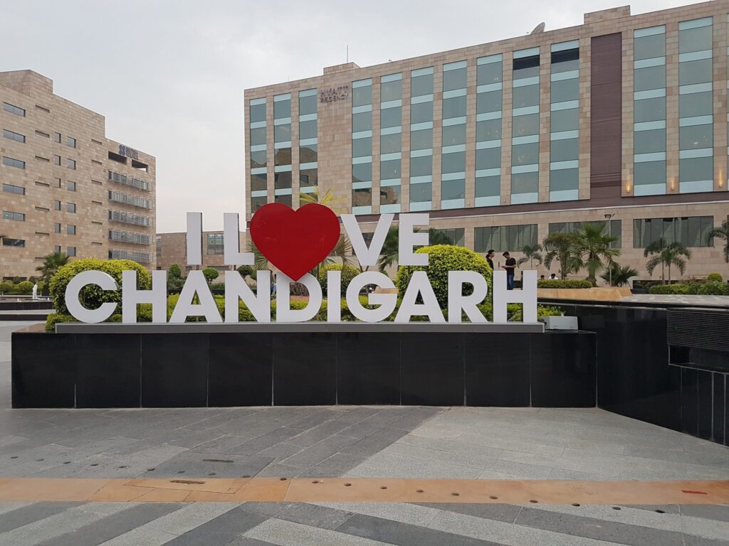 Local taxi service in chandigarh